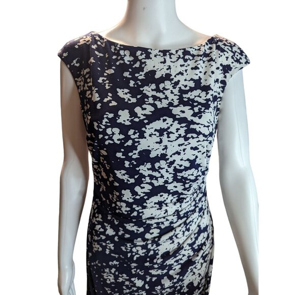 Chaps Women's Sheath Style Dress Navy Abstract Splatter Print Side Ruching Sz M - Picture 3 of 10